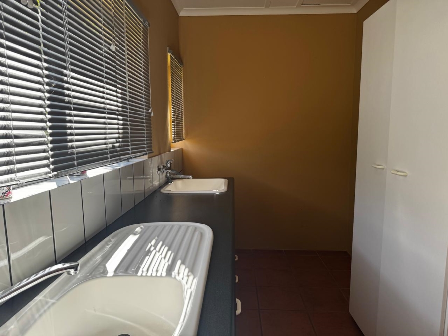 3 Bedroom Property for Sale in Wavecrest Eastern Cape